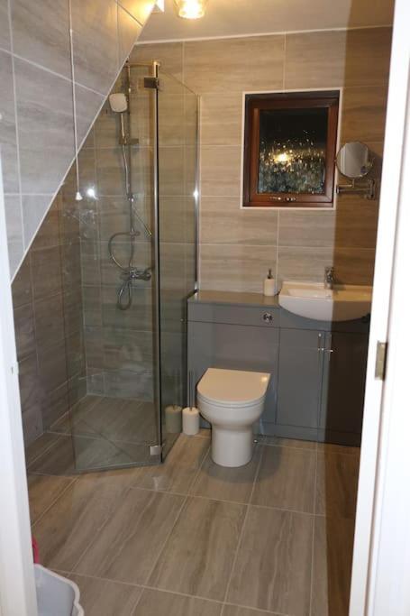 Entire -4 Bedrooms Detached House With Driveway Nottingham Exterior foto